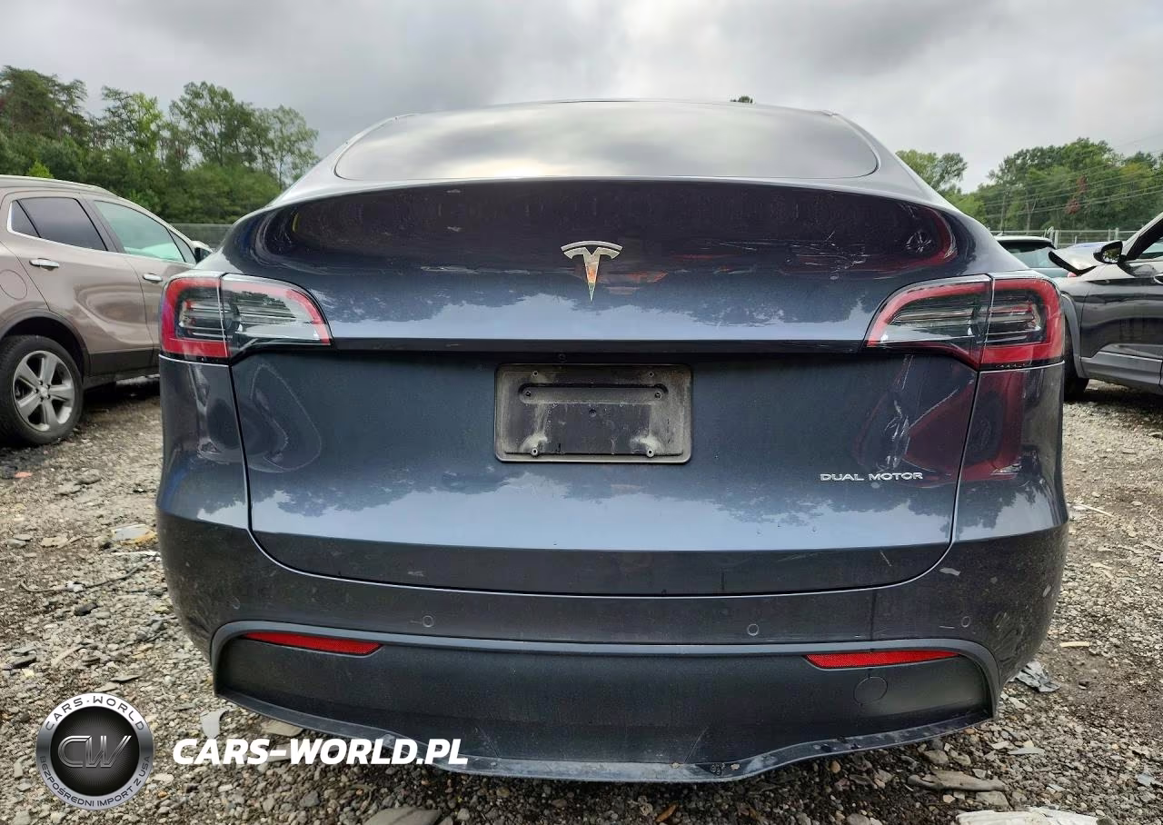 2022 Tesla Model Y VIN:7SAYGDEE1NA002973 - 6
