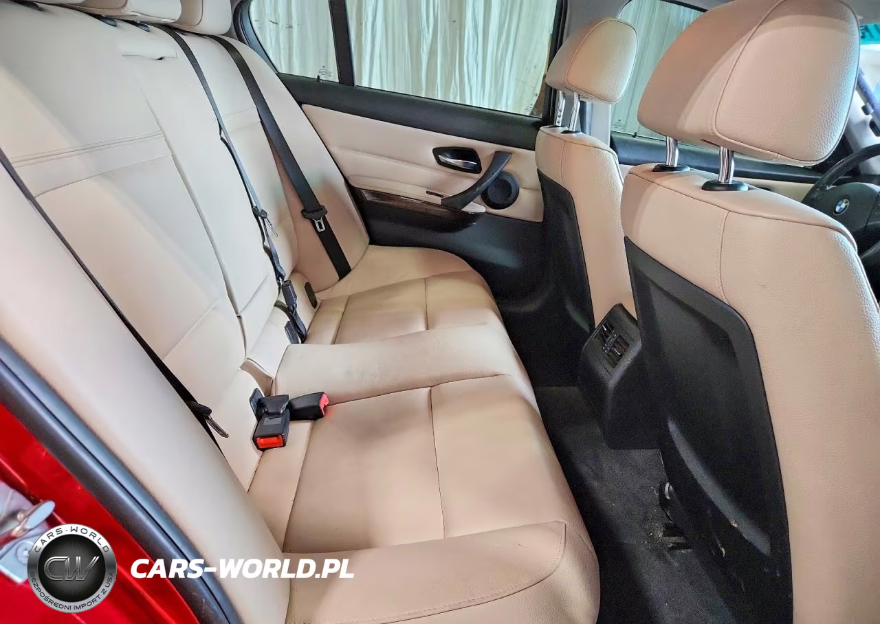 2011 BMW 335 Xi VIN:WBAPL5C57BA742528 - 10