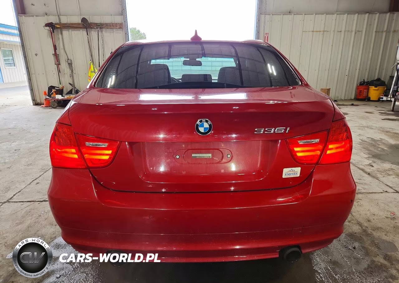 2011 BMW 335 Xi VIN:WBAPL5C57BA742528 - 6