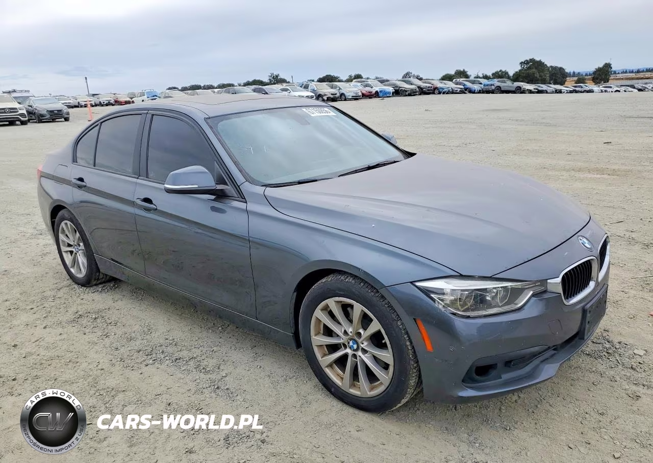 2018 BMW 320 I VIN:WBA8E1G5XJNU92677 - 4