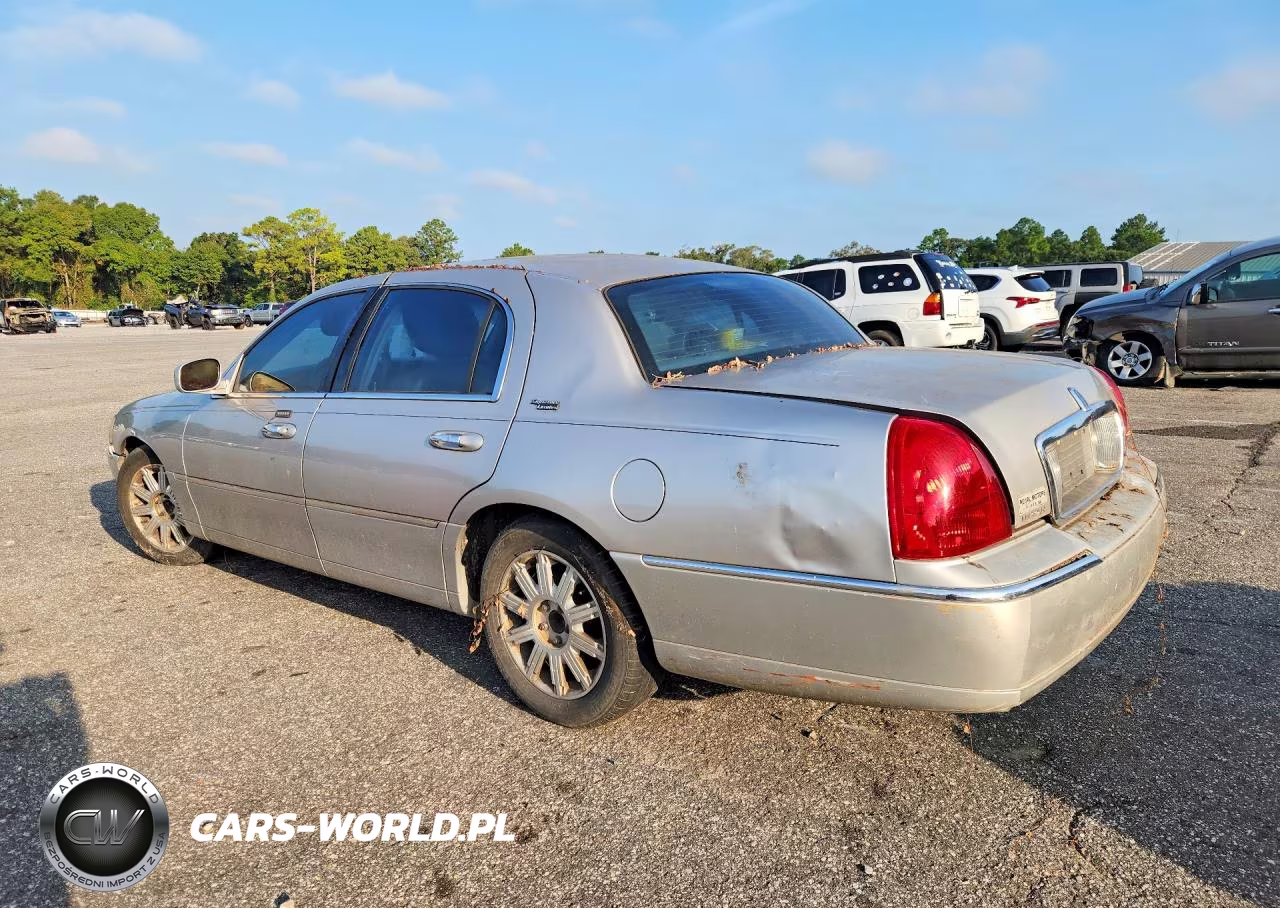 2011 Lincoln Town Car Signature Limited VIN:2LNBL8CV7BX751523 - 2