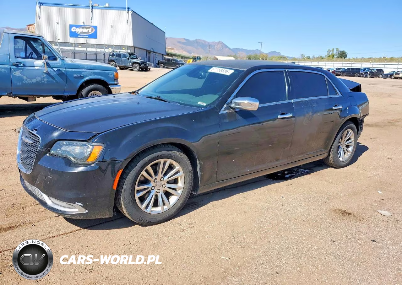 2015 Chrysler 300 Limited VIN:2C3CCAAG2FH802693 - 1