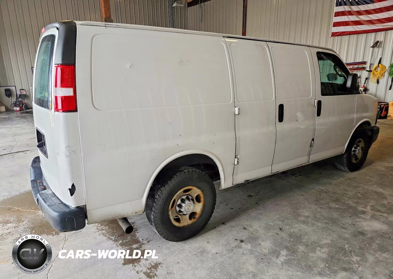 2020 Chevrolet Express G2500 VIN:1GCWGAFG8L1195246 - 3
