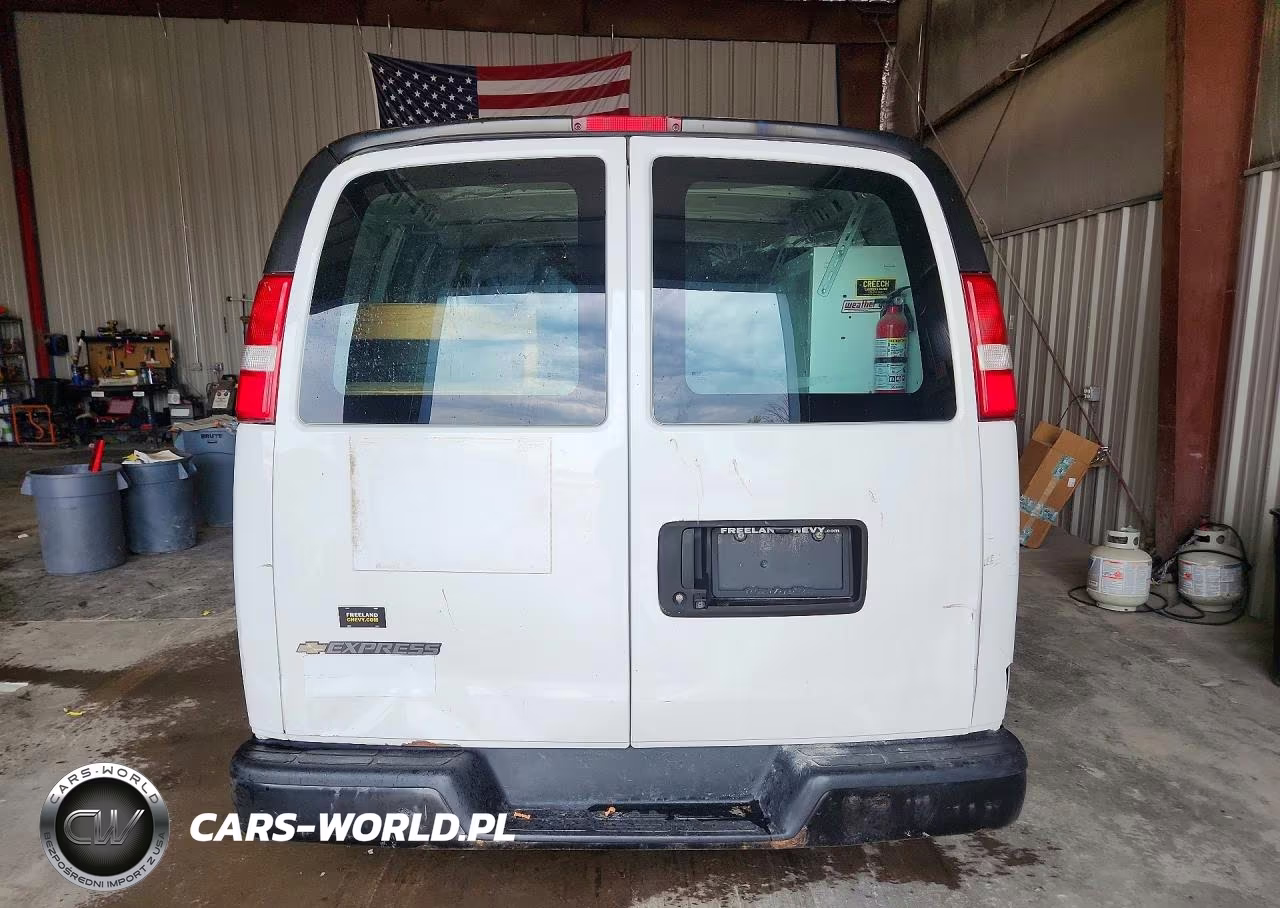 2020 Chevrolet Express G2500 VIN:1GCWGAFG8L1195246 - 6