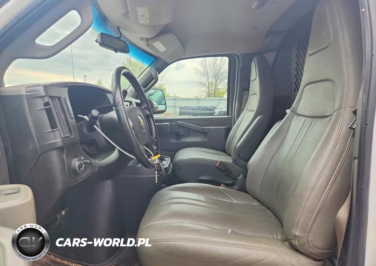 2020 Chevrolet Express G2500 VIN:1GCWGAFG8L1195246 - 7
