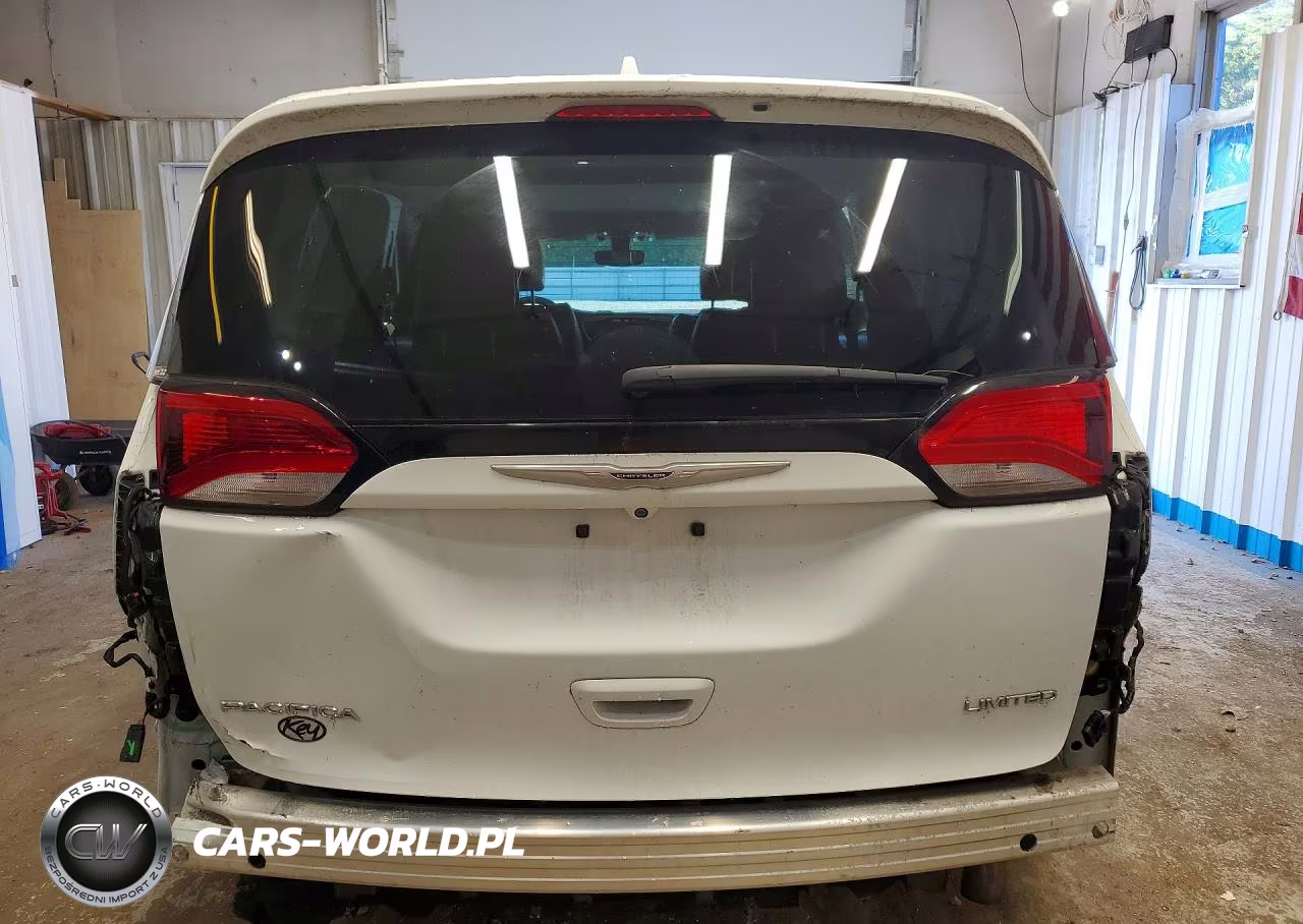 2020 Chrysler Pacifica Limited VIN:2C4RC1GG6LR171529 - 6