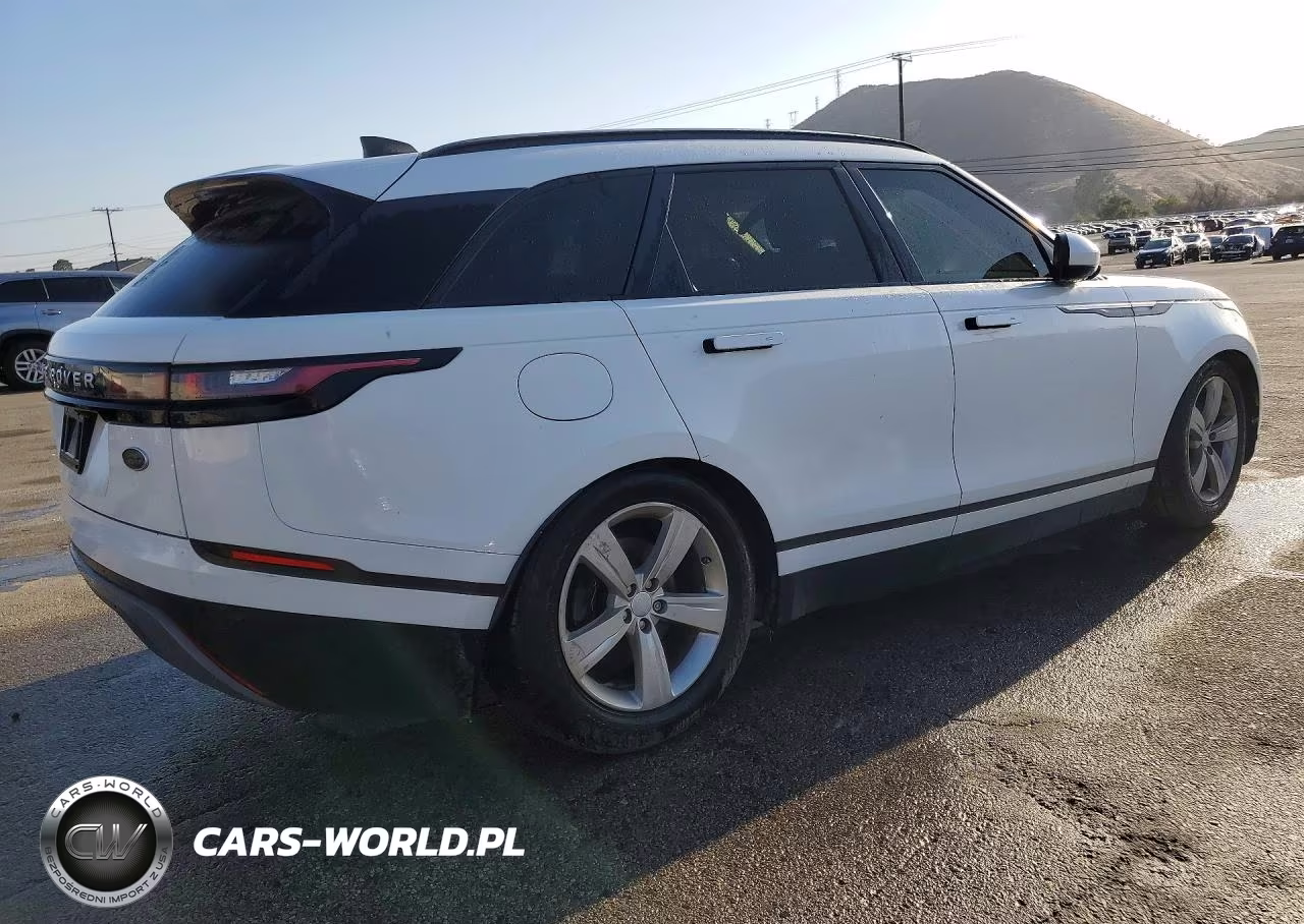 2018 Land Rover Range Rover Velar S VIN:SALYB2RV0JA751076 - 3