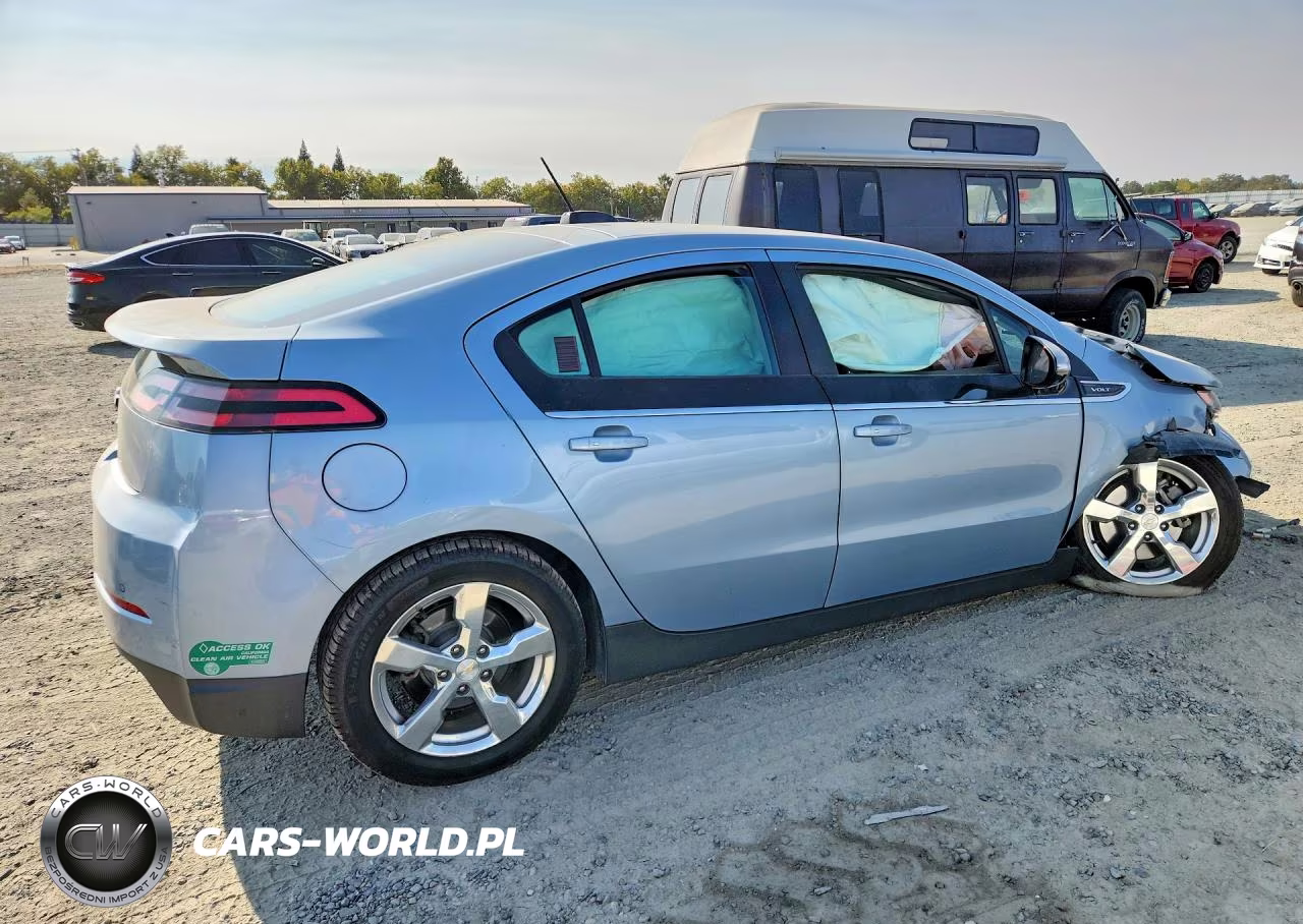 2015 Chevrolet Volt VIN:1G1RD6E48FU130192 - 3