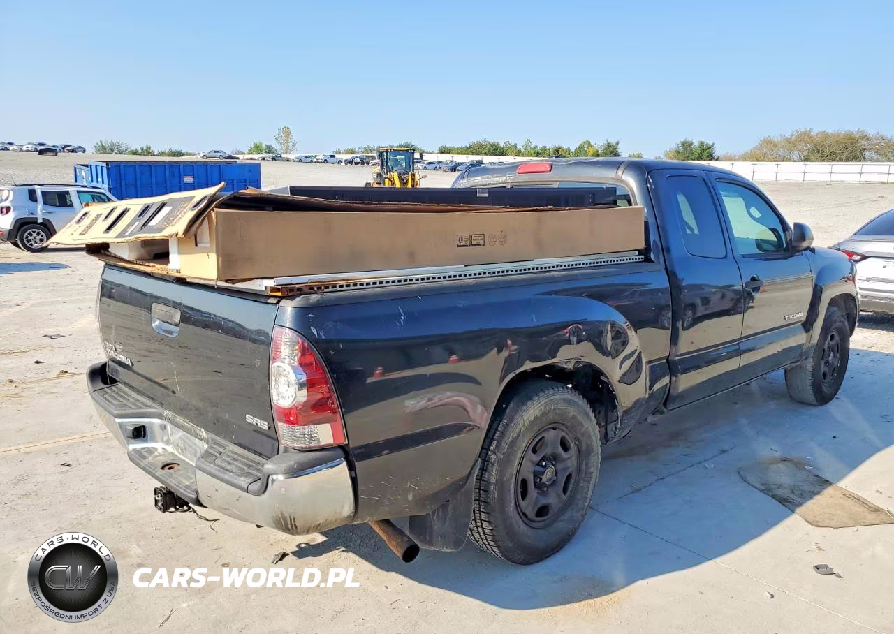 2010 Toyota Tacoma Base VIN:5TETX4CNXAZ744519 - 3