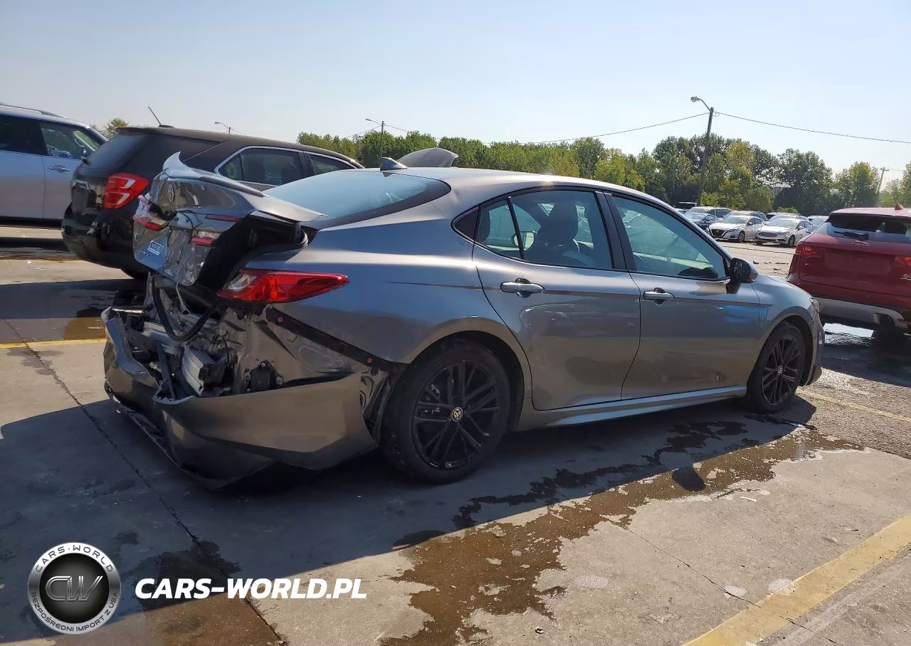 2026 Toyota Camry Se VIN:4T1DAACK4TU675733 - 3