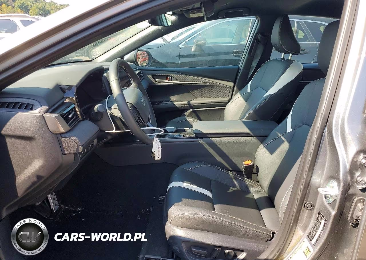 2026 Toyota Camry Se VIN:4T1DAACK4TU675733 - 7