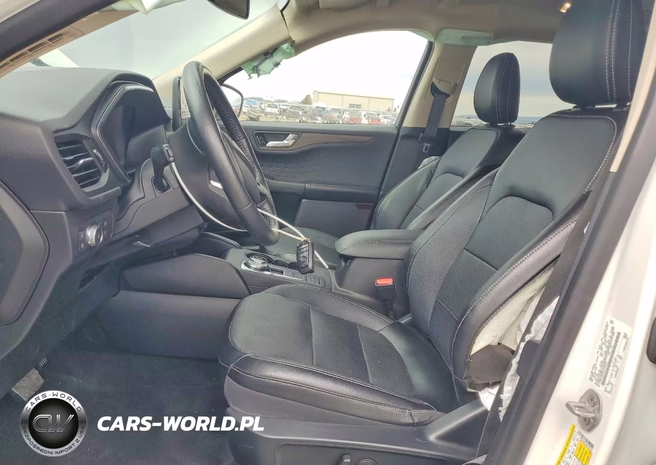 2020 Ford Escape Titanium VIN:1FMCU9DZ5LUA79723 - 7
