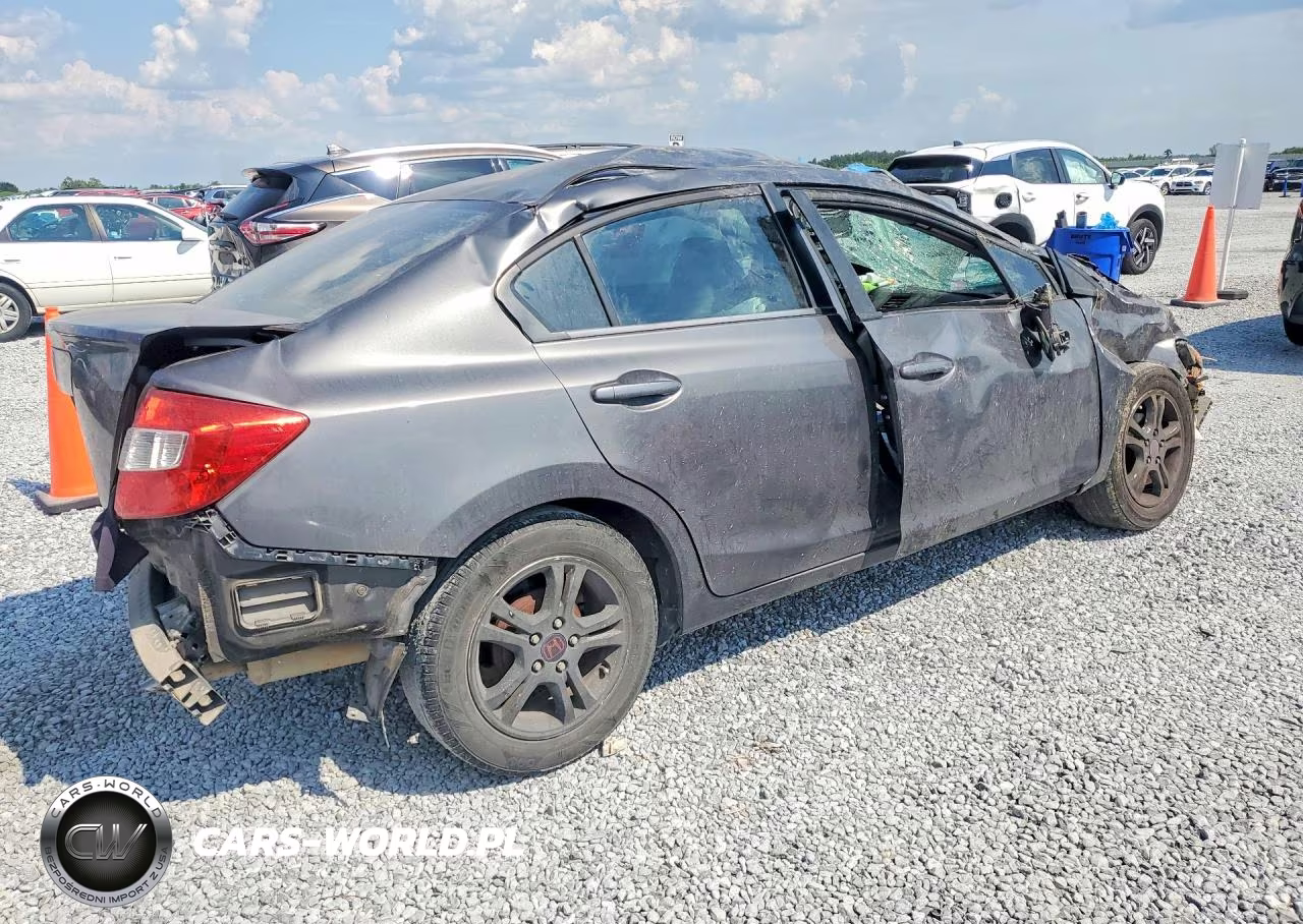 2012 Honda Civic Lx VIN:2HGFB2F58CH565035 - 3