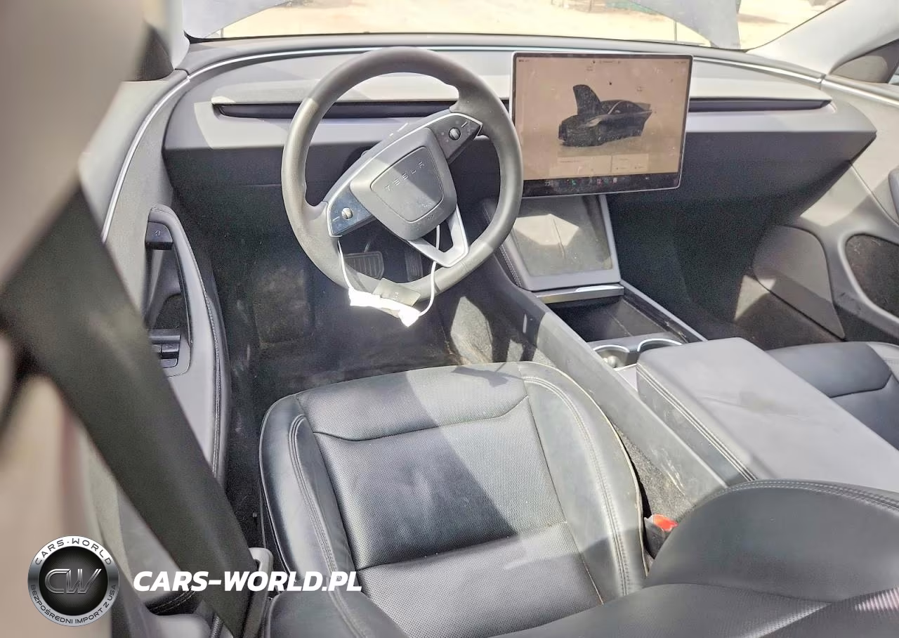 2025 Tesla Model 3 VIN:5YJ3E1EA4SF890917 - 8