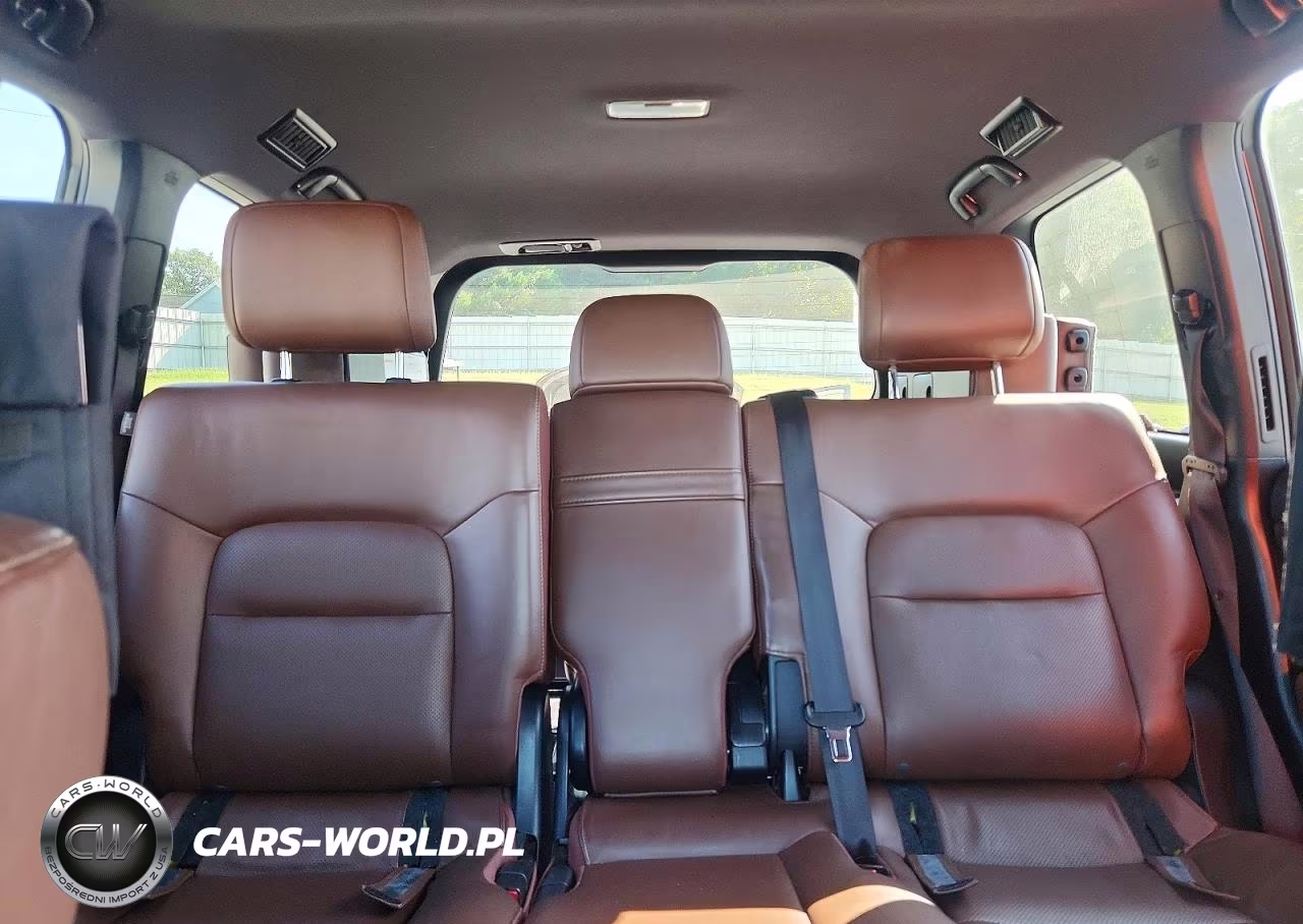 2017 Toyota Land Cruiser Base VIN:JTMCY7AJXH4050804 - 10