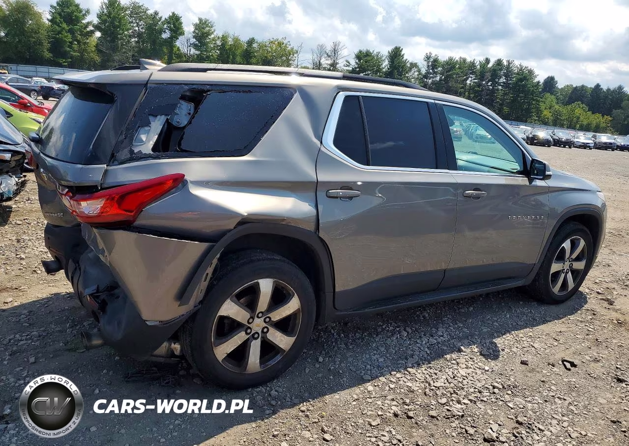 2019 Chevrolet Traverse Lt VIN:1GNERHKW5KJ147589 - 3