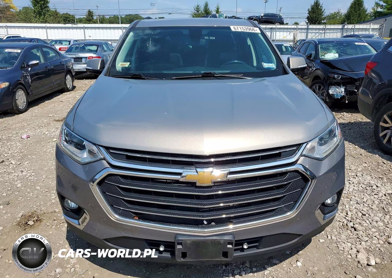 2019 Chevrolet Traverse Lt VIN:1GNERHKW5KJ147589 - 5