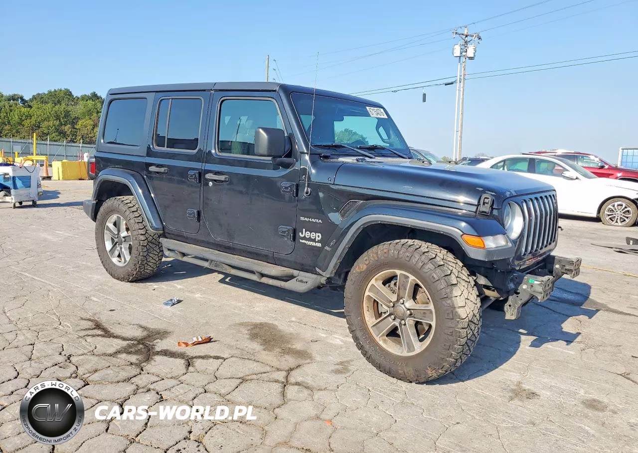 2019 Jeep Wrangler Unlimited Sahara VIN:1C4HJXEGXKW536761 - 4