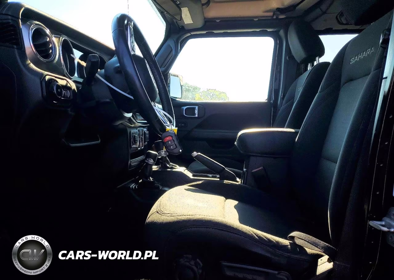 2019 Jeep Wrangler Unlimited Sahara VIN:1C4HJXEGXKW536761 - 7