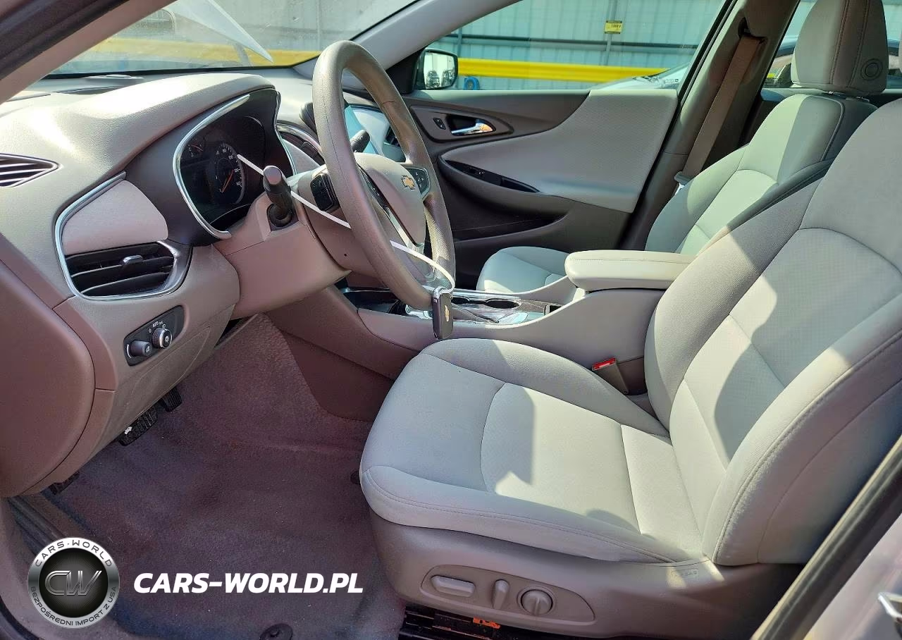 2019 Chevrolet Malibu Lt VIN:1G1ZD5ST9KF187800 - 7