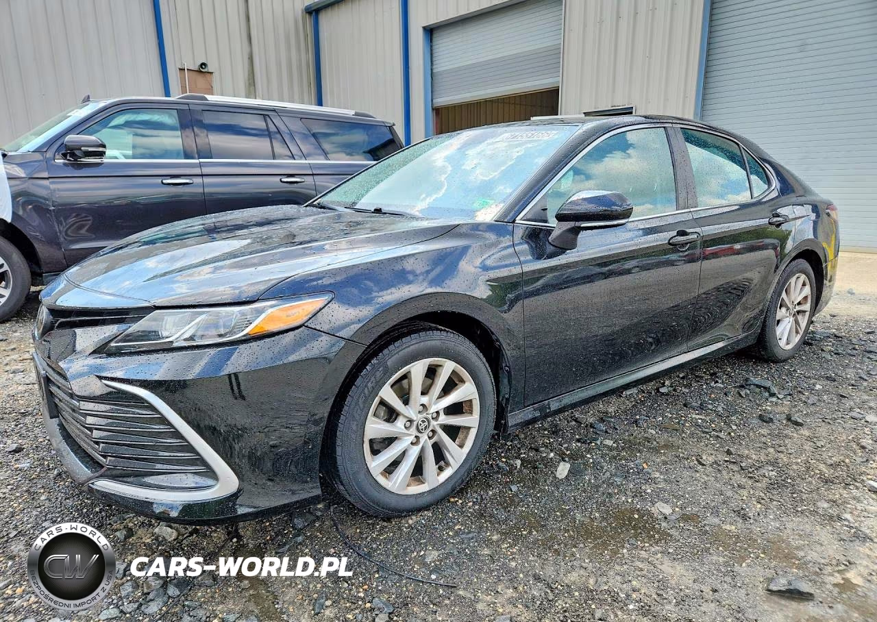 2021 Toyota Camry Le