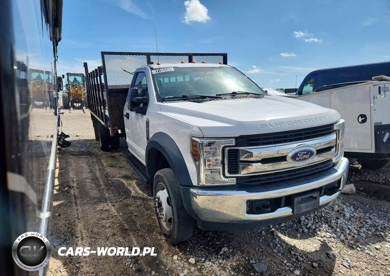 2019 Ford F550 Super Duty VIN:1FDUF5GY4KEF71033 - 4