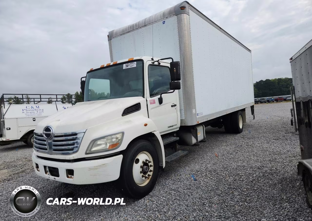 2010 Hino 258-268 Box Truck