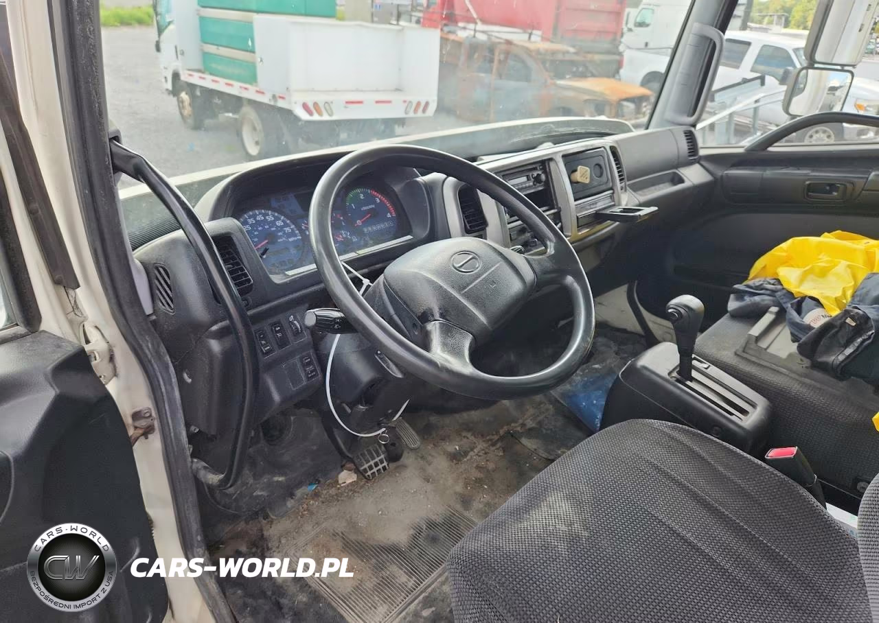 2010 Hino 258-268 Box Truck VIN:5PVNJ8JT5A4S52752 - 8