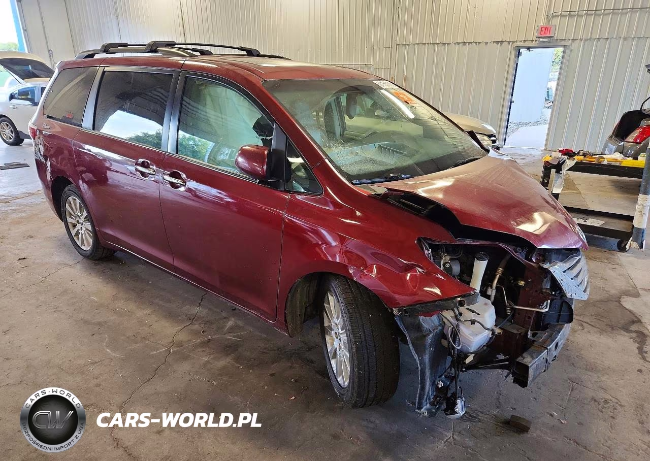2015 Toyota Sienna Xle 7-Passenger VIN:5TDDK3DCXFS123697 - 4