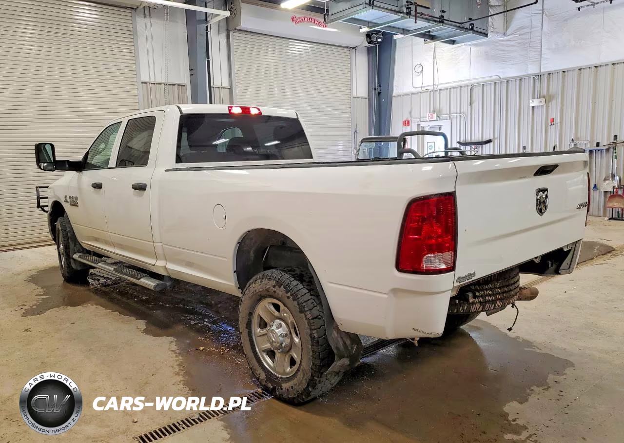 2018 Ram 2500 St VIN:3C6UR5HL1JG295746 - 2