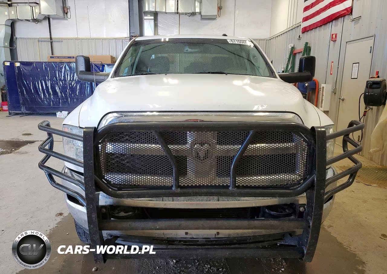 2018 Ram 2500 St VIN:3C6UR5HL1JG295746 - 5