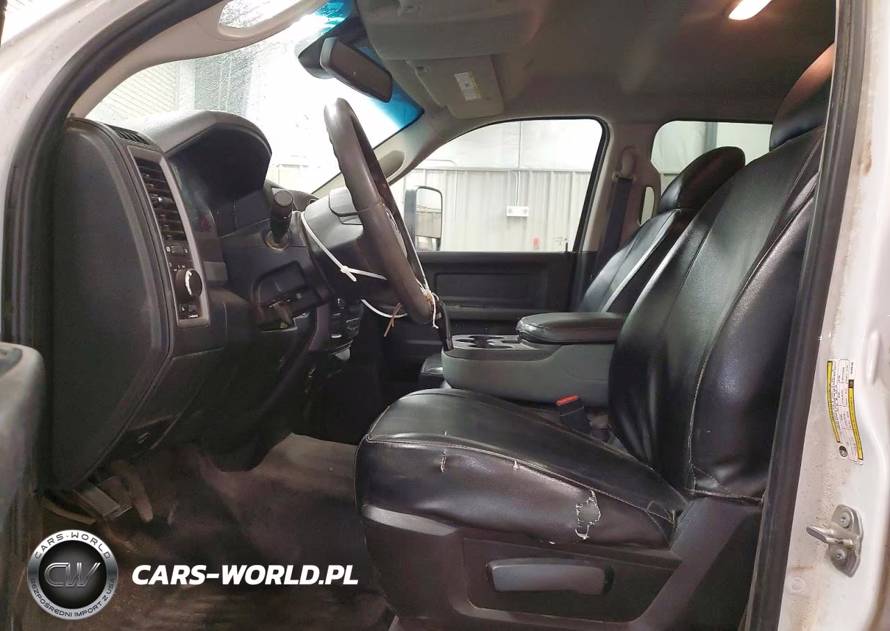 2018 Ram 2500 St VIN:3C6UR5HL1JG295746 - 7