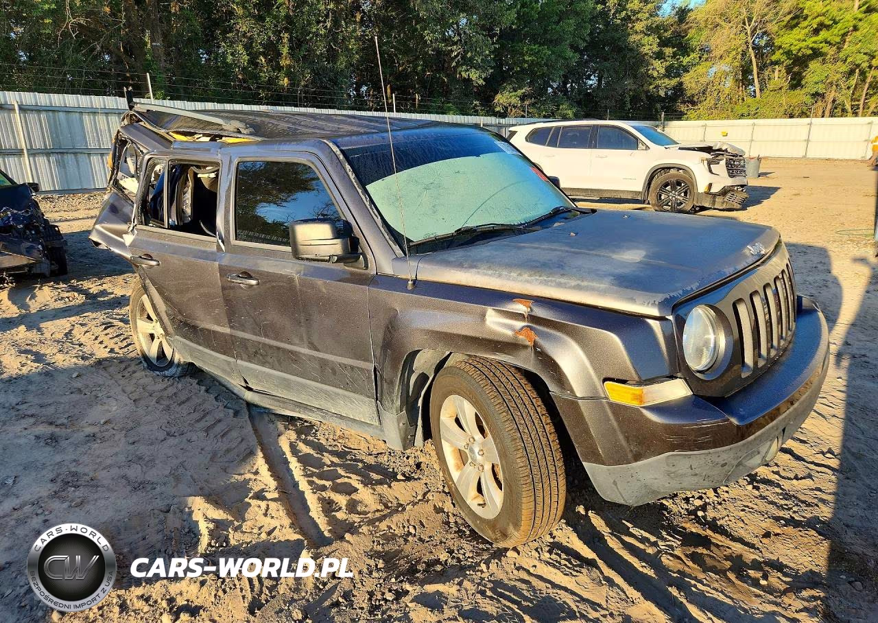 2015 Jeep Patriot Latitude VIN:1C4NJRFB2FD269554 - 4