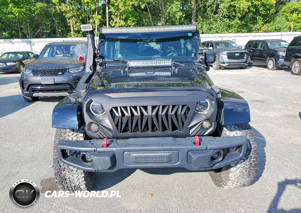 2013 Jeep Wrangler Unlimited Sahara VIN:1C4HJWEG4DL644520 - 5