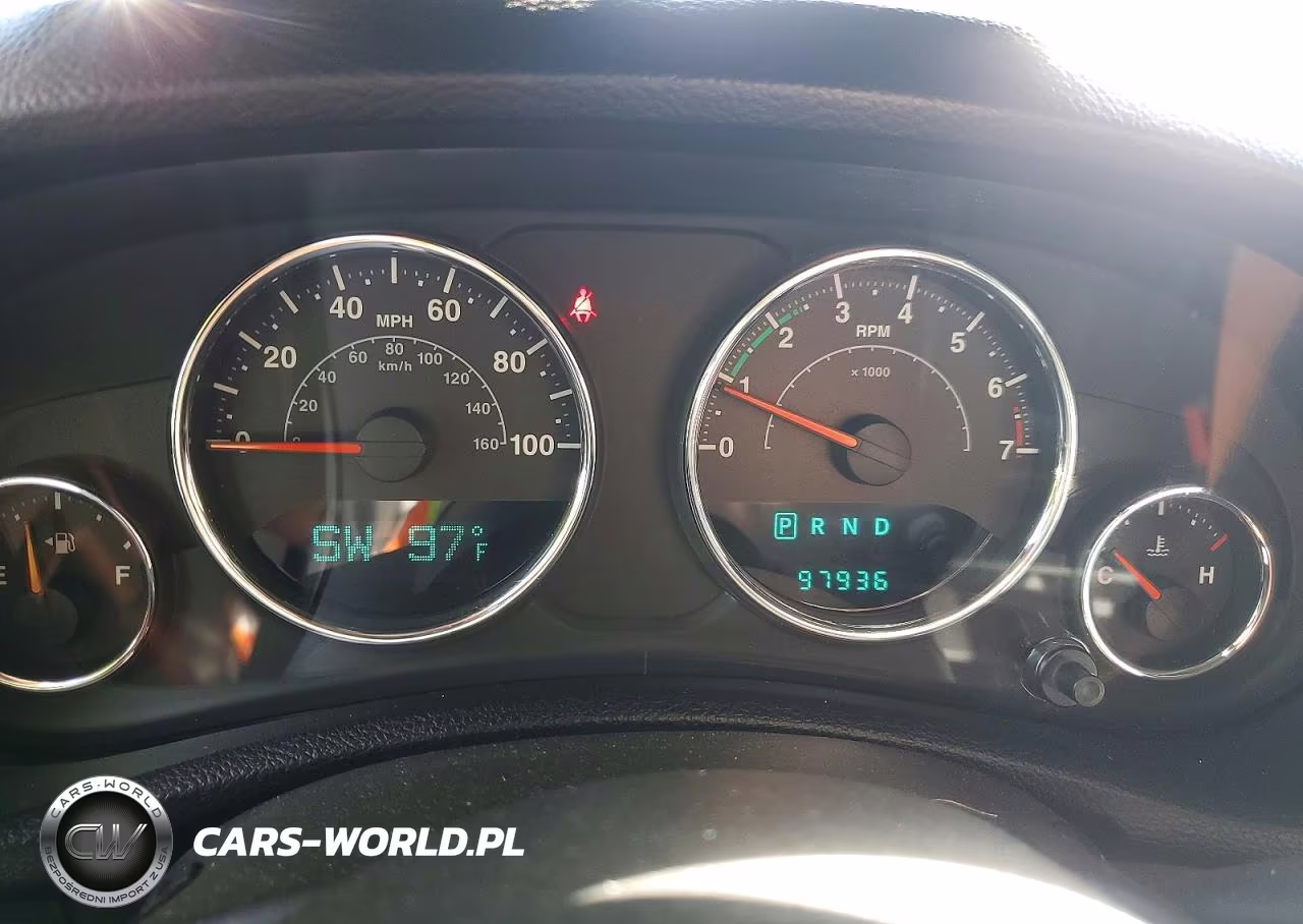 2013 Jeep Wrangler Unlimited Sahara VIN:1C4HJWEG4DL644520 - 9