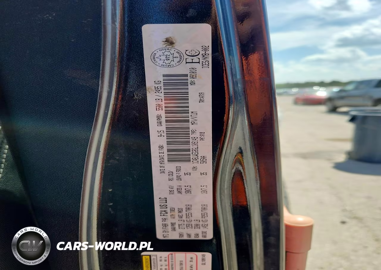 2016 Jeep Wrangler Unlimited Sahara VIN:1C4BJWEG8GL109149 - 13