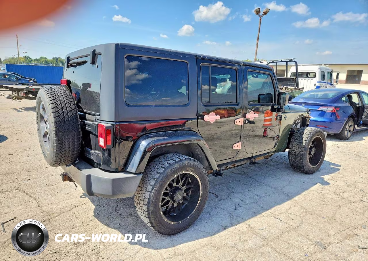 2016 Jeep Wrangler Unlimited Sahara VIN:1C4BJWEG8GL109149 - 3