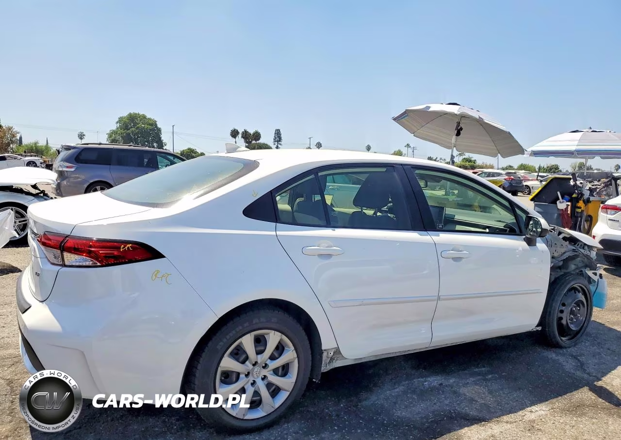 2021 Toyota Corolla Le VIN:JTDEPMAE3MJ178214 - 3