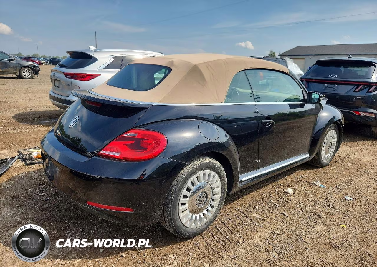 2013 Volkswagen Beetle VIN:3VW5X7AT8DM832916 - 3