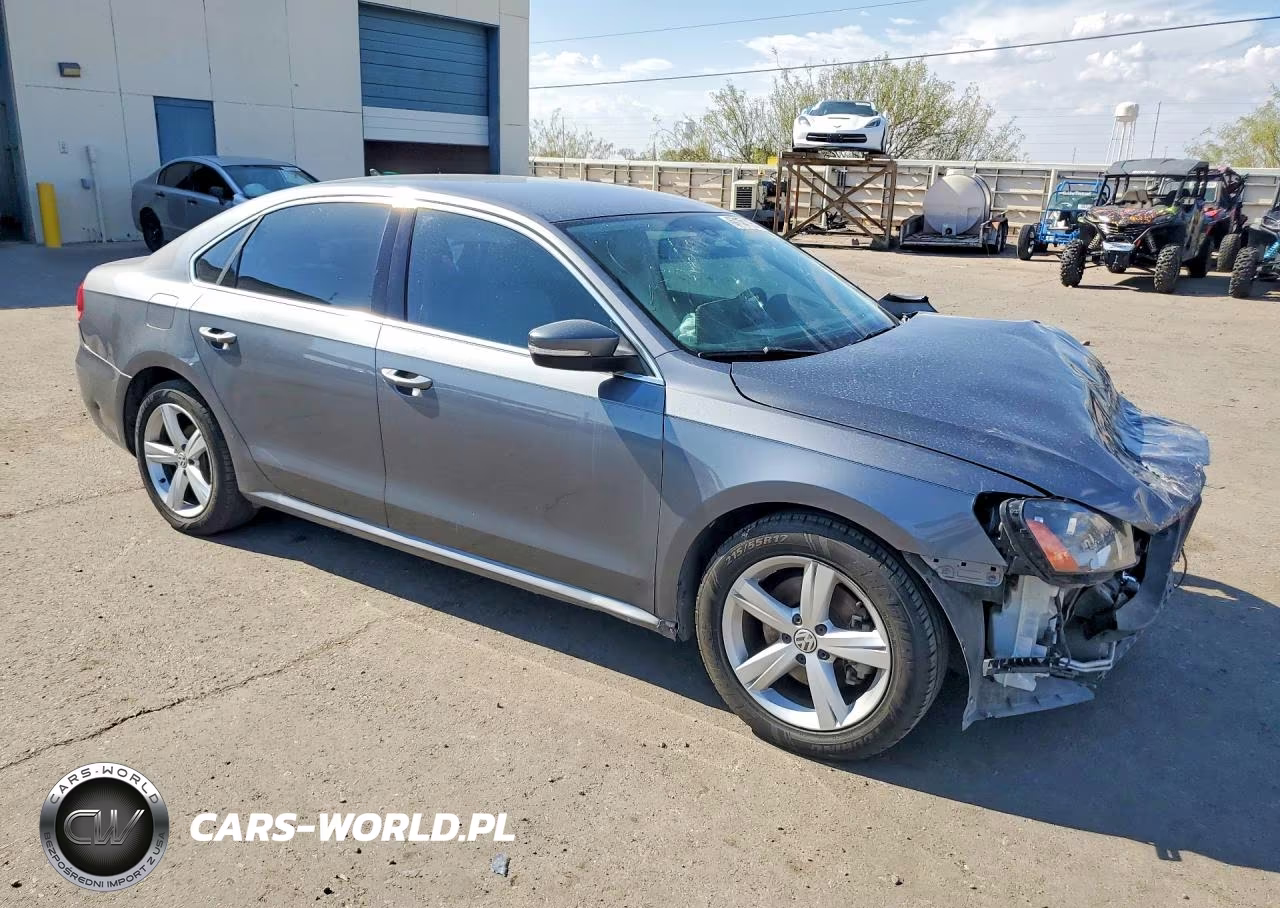 2015 Volkswagen Passat Se VIN:1VWBT7A30FC006340 - 4