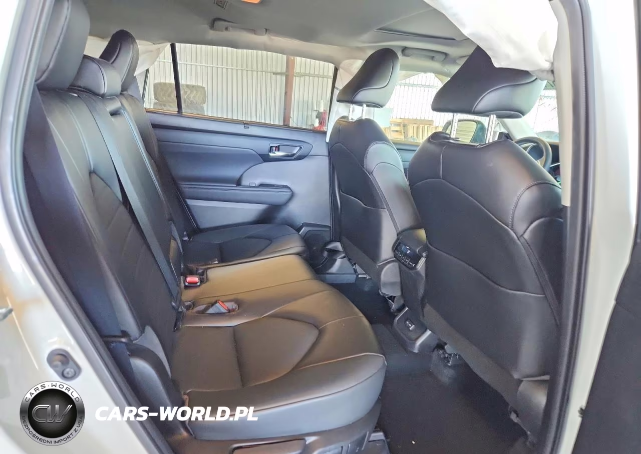 2022 Toyota Highlander Hybrid Xle VIN:5TDHBRCH0NS549494 - 11