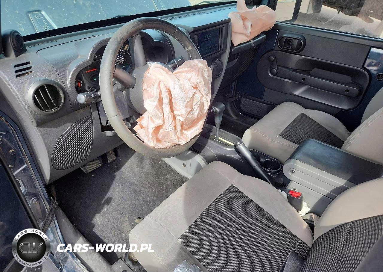 2008 Jeep Wrangler X VIN:1J4FA24108L561695 - 8
