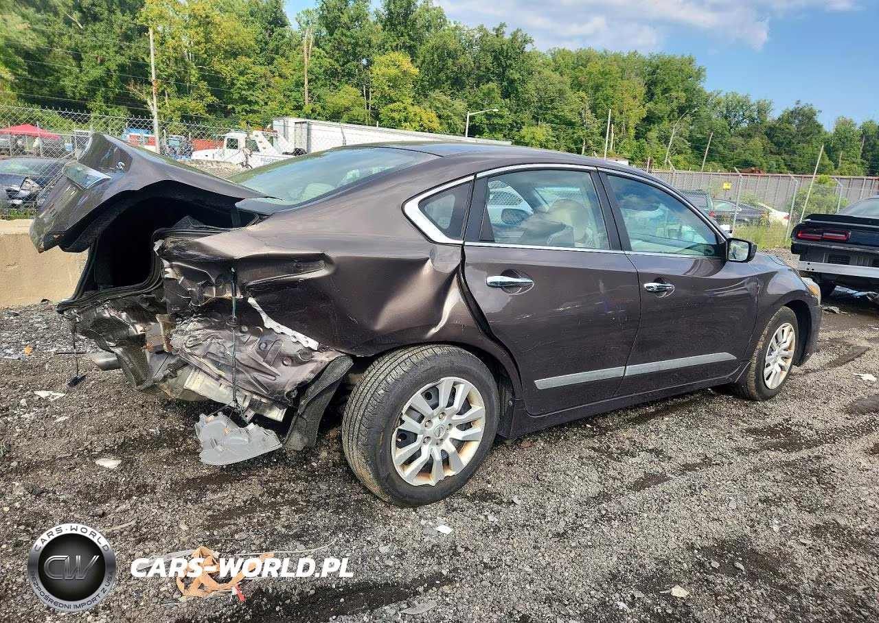 2015 Nissan Altima 2.5 S VIN:1N4AL3AP0FC107281 - 3