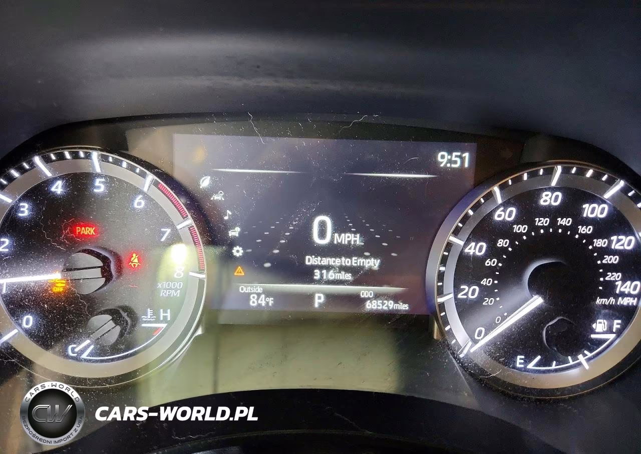 2023 Toyota Highlander L VIN:5TDKDRAH2PS047589 - 9