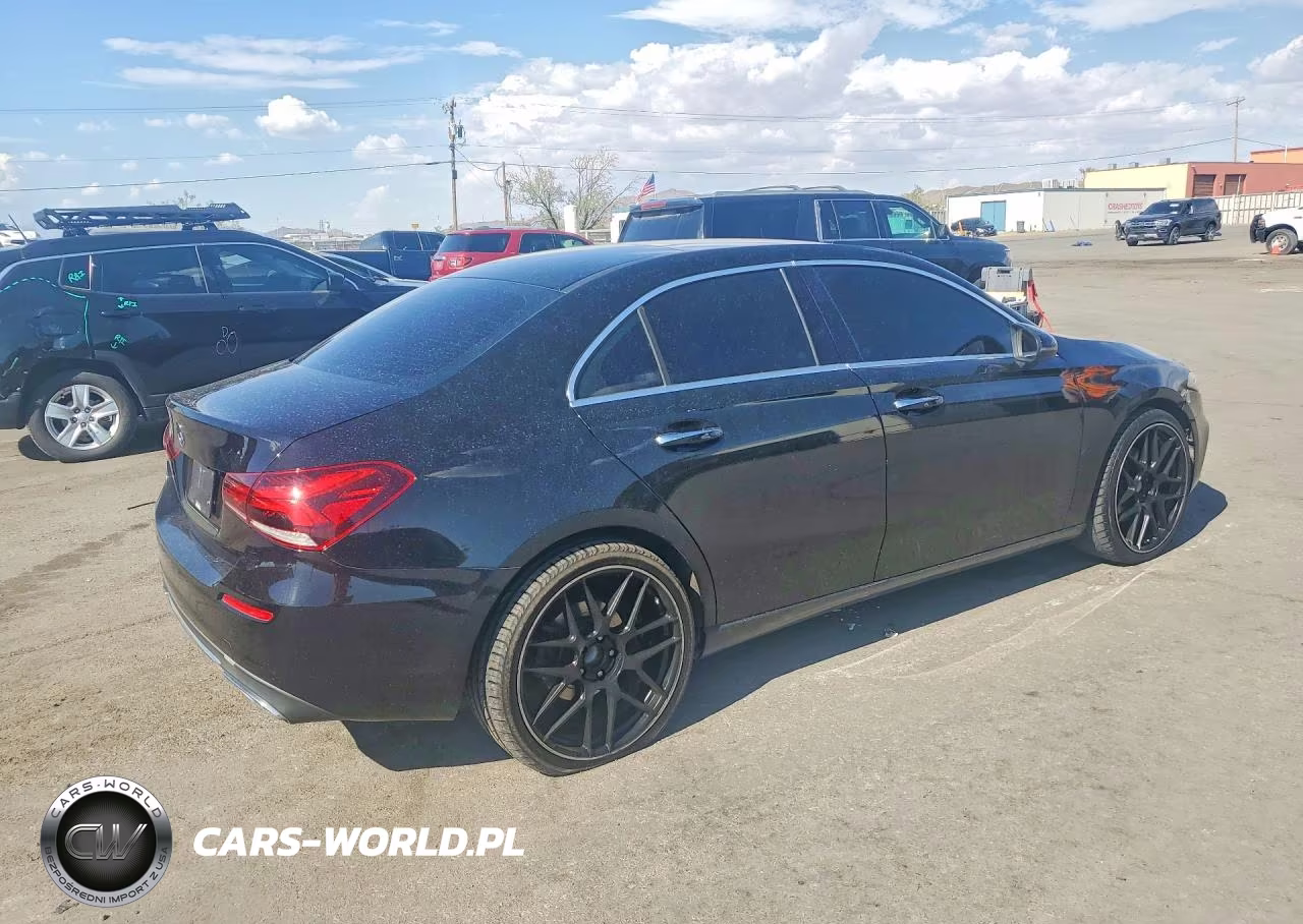 2019 Mercedes-Benz A 220 VIN:WDD3G4EB8KW000960 - 3