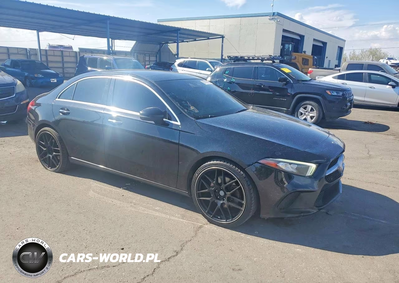 2019 Mercedes-Benz A 220 VIN:WDD3G4EB8KW000960 - 4