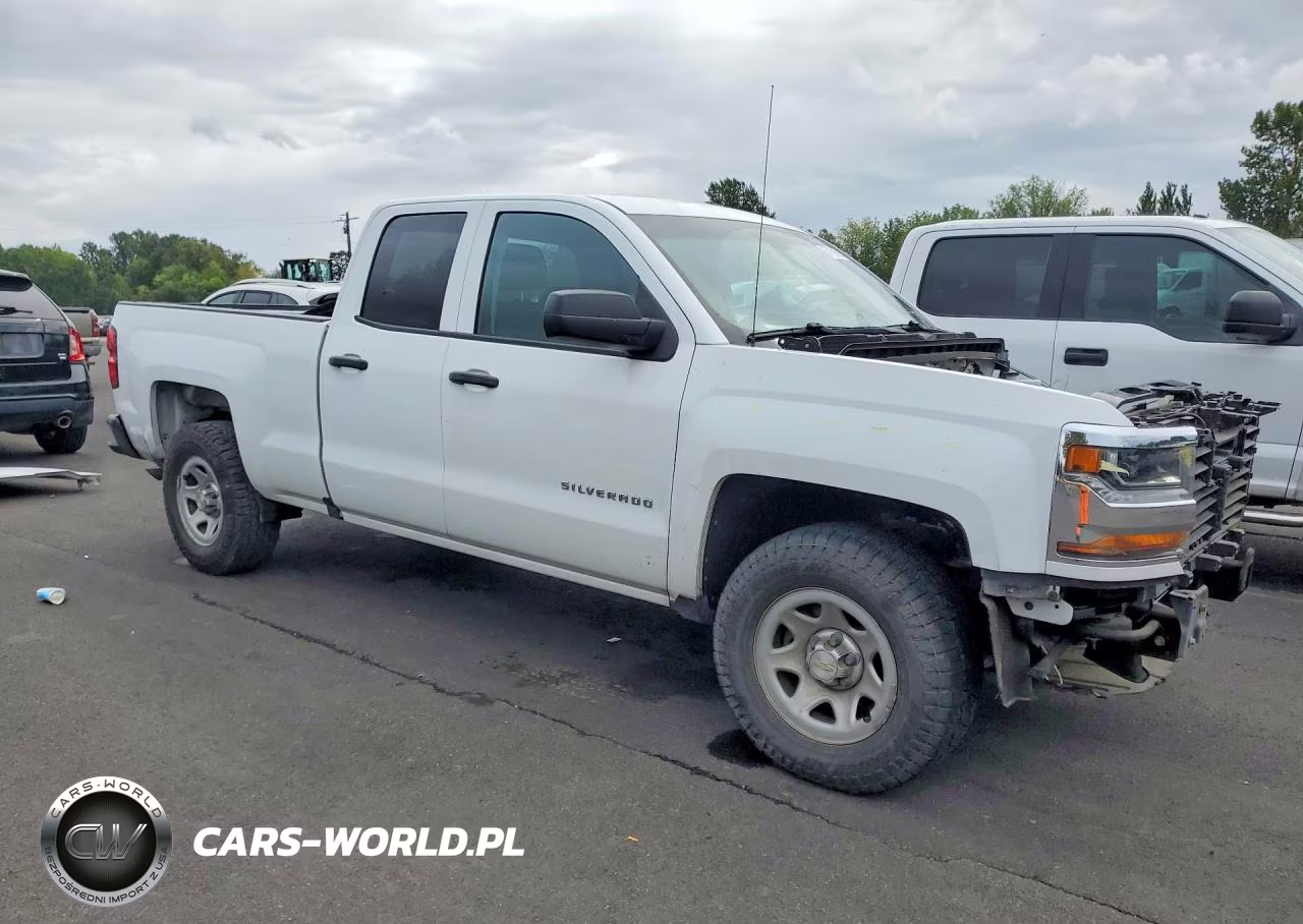 2018 Chevrolet Silverado C1500 VIN:1GCRCNEH2JZ204502 - 4