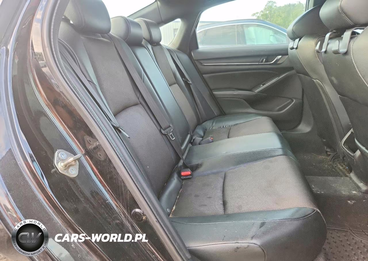 2018 Honda Accord Sport VIN:1HGCV1F36JA158586 - 10