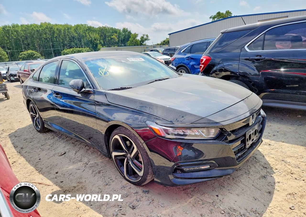 2018 Honda Accord Sport VIN:1HGCV1F36JA158586 - 4
