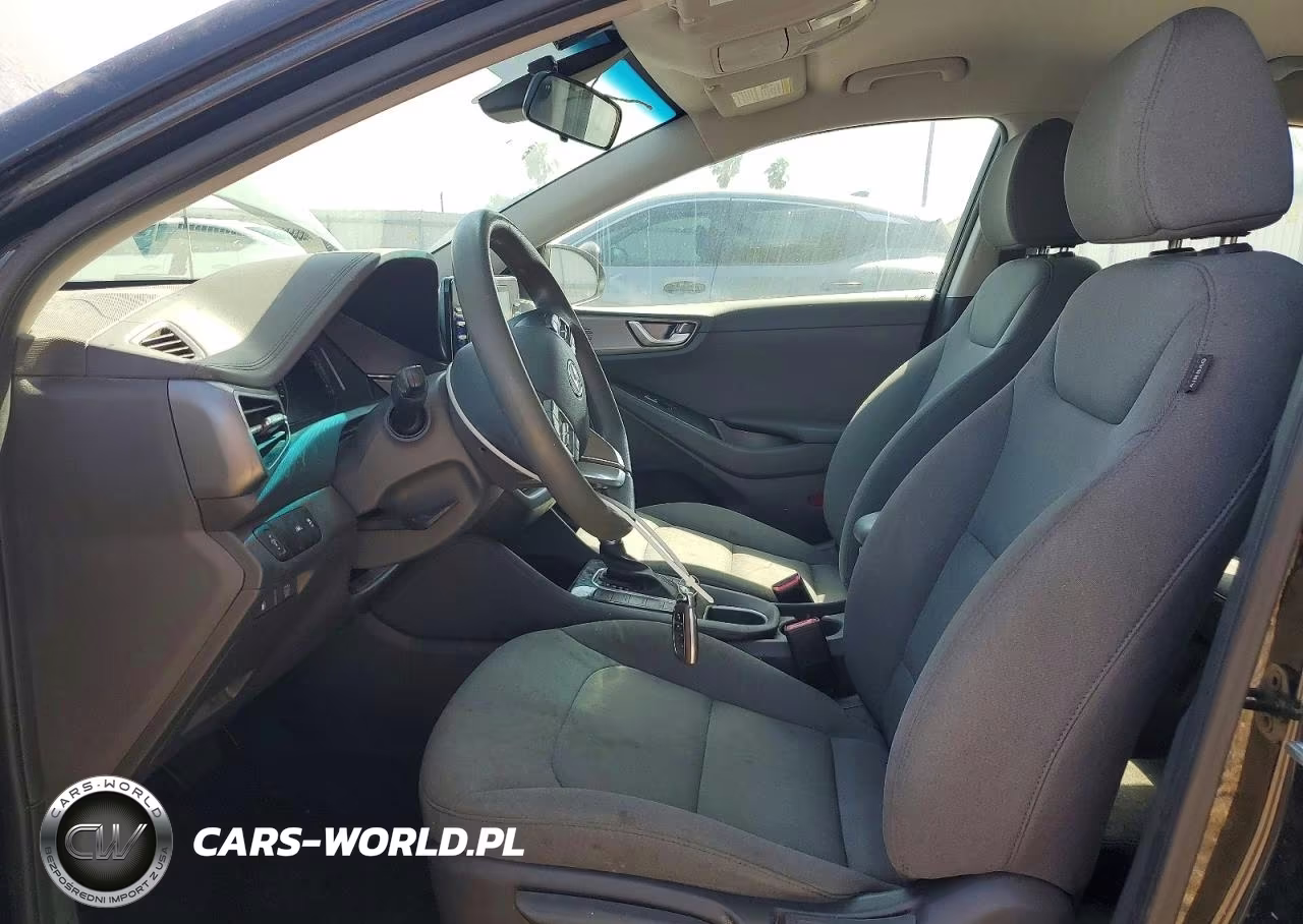 2020 Hyundai Ioniq Blue VIN:KMHC65LC4LU227960 - 7